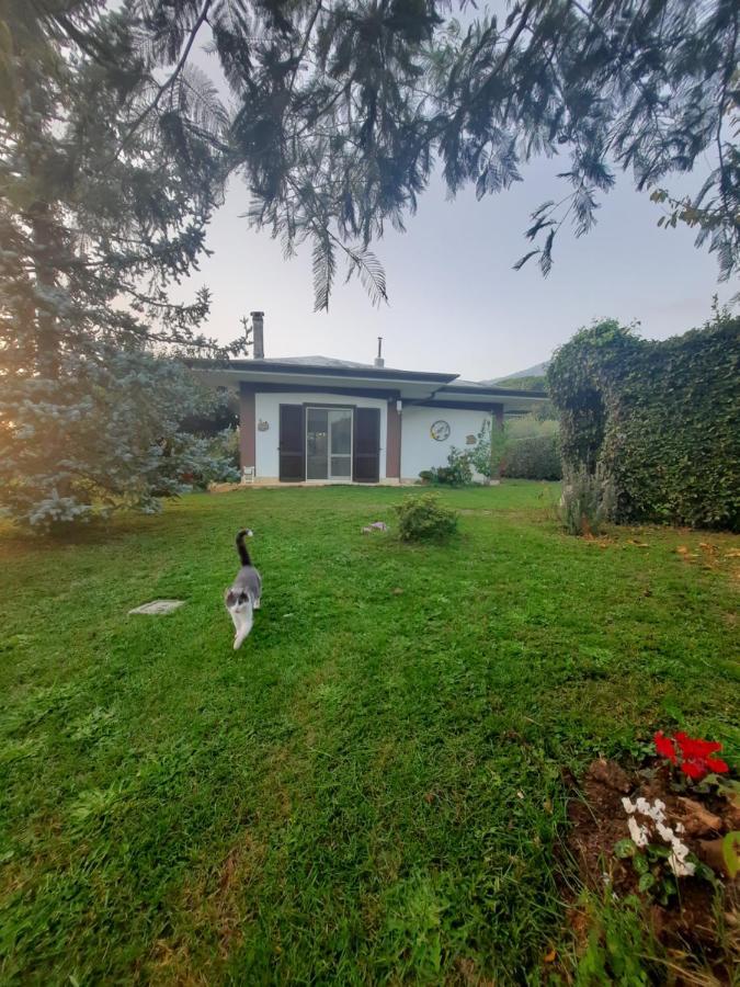 Casetta In Collina Sezze Luaran gambar